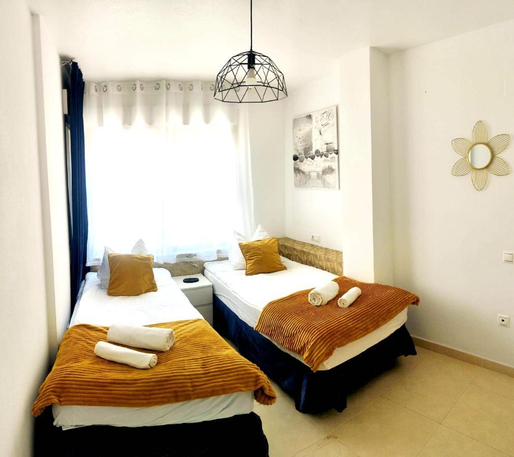 דירות טורבייחה La Playa Blanca 1 Orbiplaya, Pool, Beach Front, Wifi מראה חיצוני תמונה